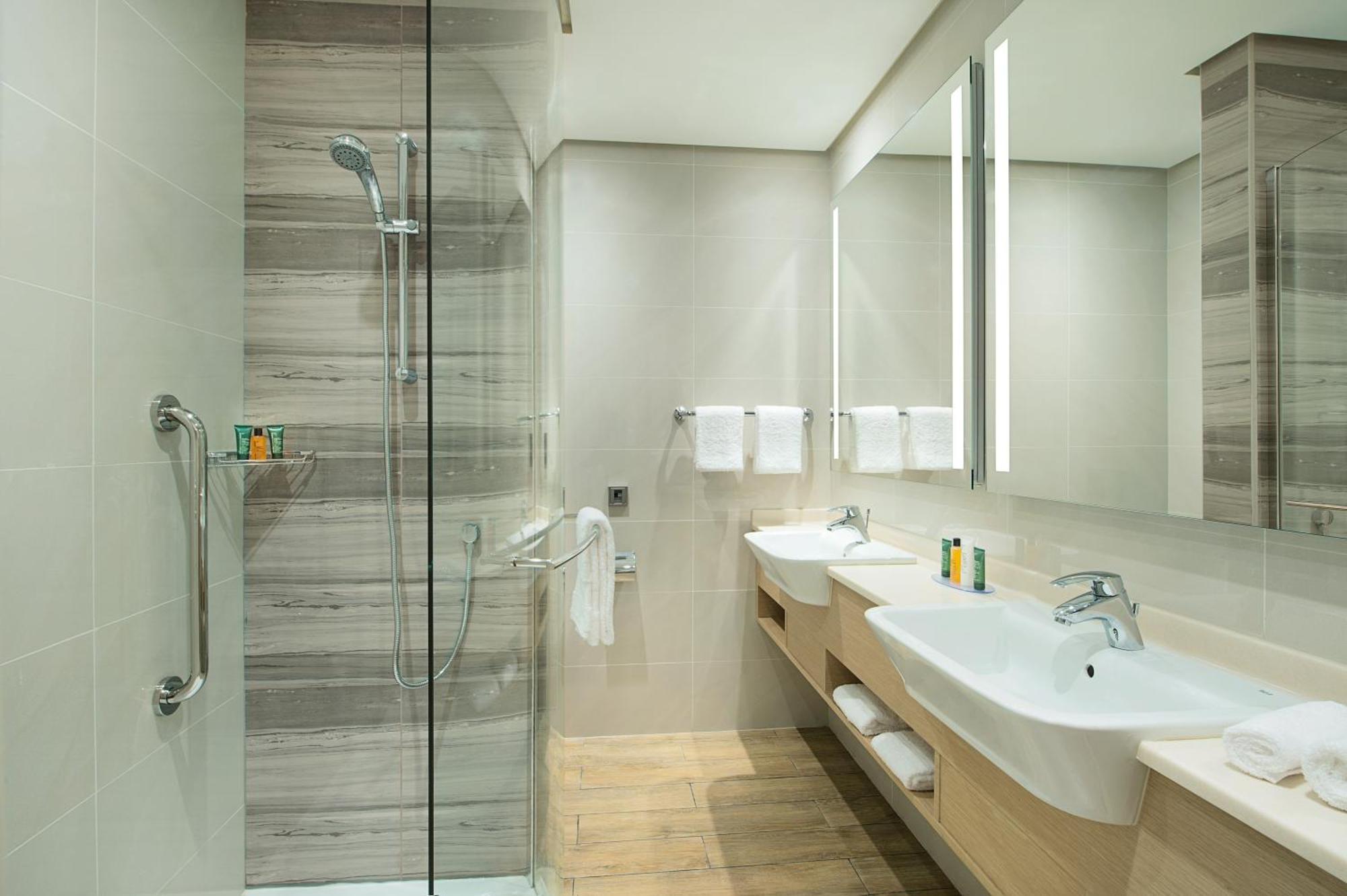 Hilton Garden Inn Αλ Κομπάρ Εξωτερικό φωτογραφία