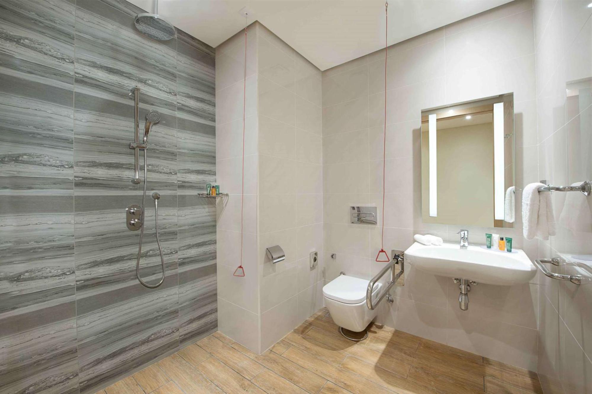 Hilton Garden Inn Αλ Κομπάρ Εξωτερικό φωτογραφία