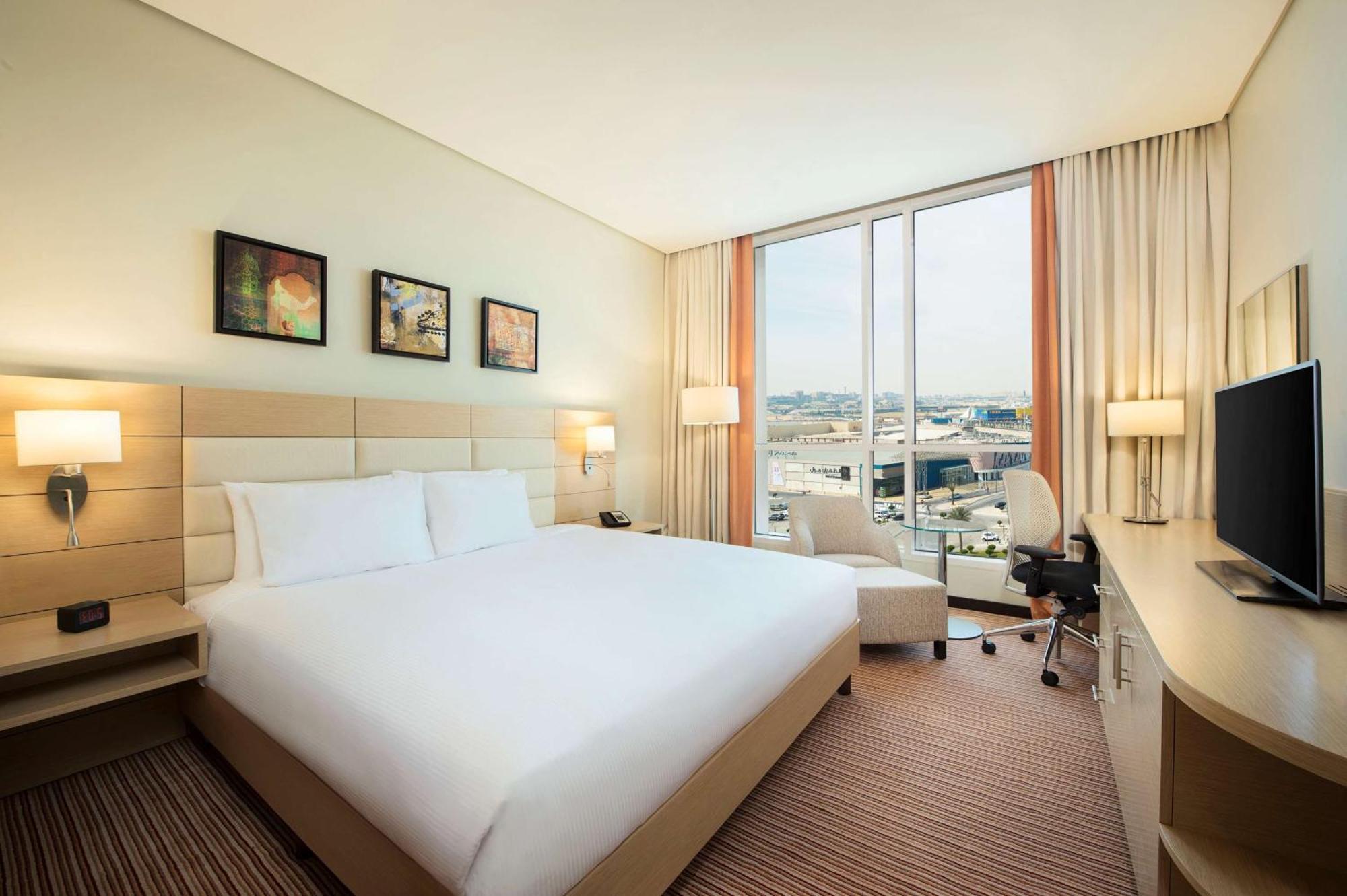 Hilton Garden Inn Αλ Κομπάρ Εξωτερικό φωτογραφία