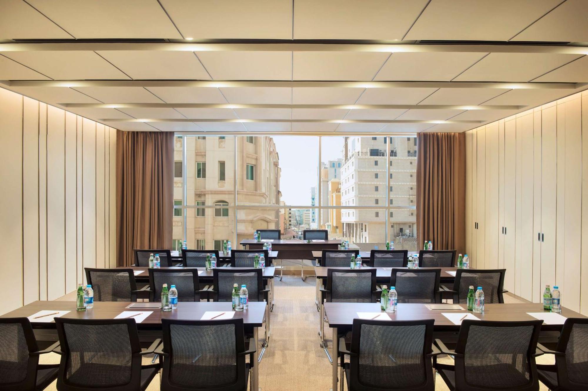 Hilton Garden Inn Αλ Κομπάρ Εξωτερικό φωτογραφία
