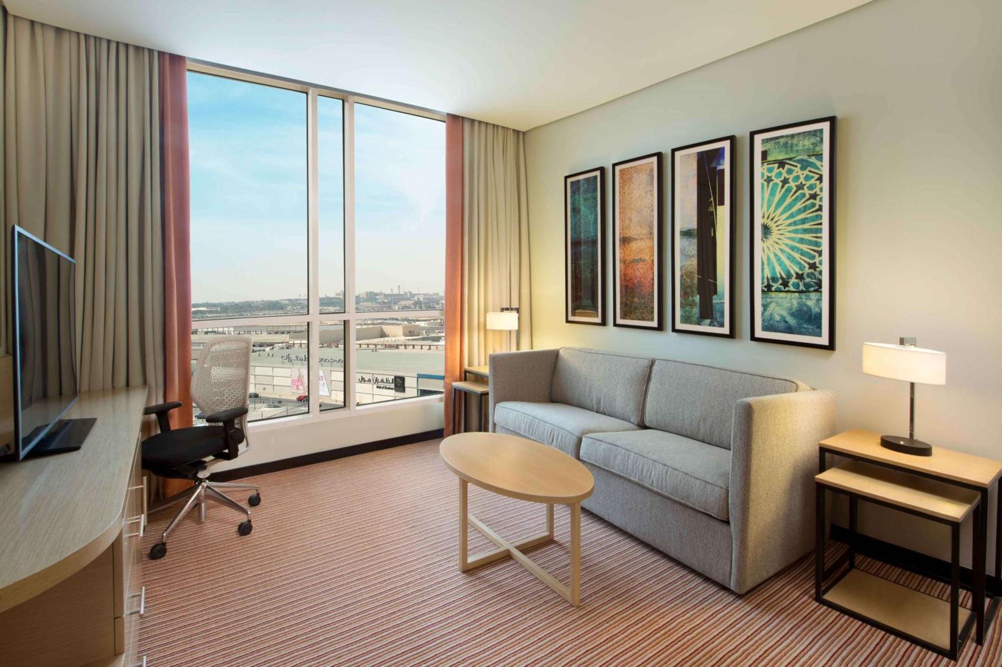 Hilton Garden Inn Αλ Κομπάρ Εξωτερικό φωτογραφία