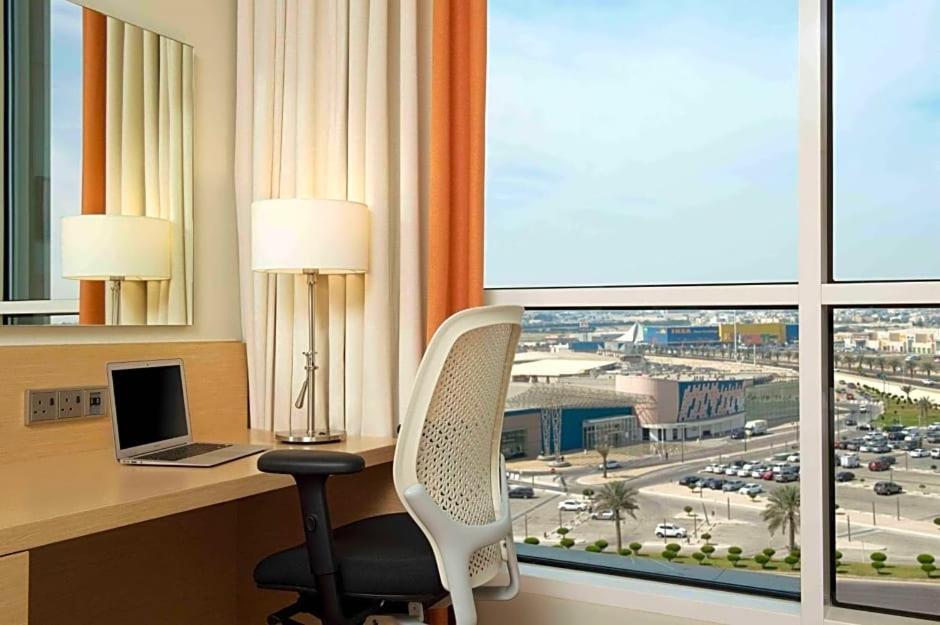 Hilton Garden Inn Αλ Κομπάρ Εξωτερικό φωτογραφία